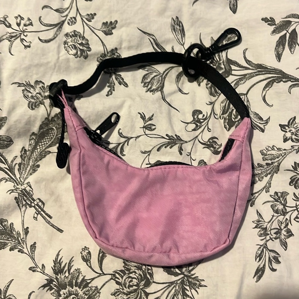 Baggu Crescent bag charm Peony